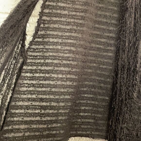 Joseph Ribkoff Eyelash Black Cardigan Vest  Open Front Pockets Size 8 - Picture 5 of 6